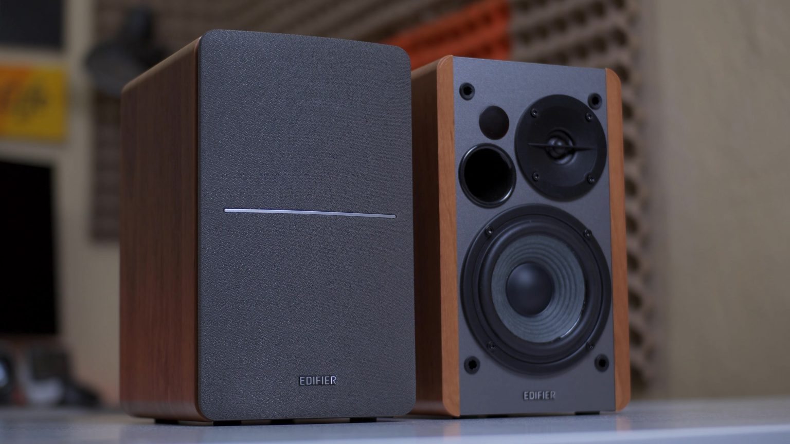 Edifier R1280DBs Powered Bookshelf Speaker Going Viral Among Budget Audiophiles